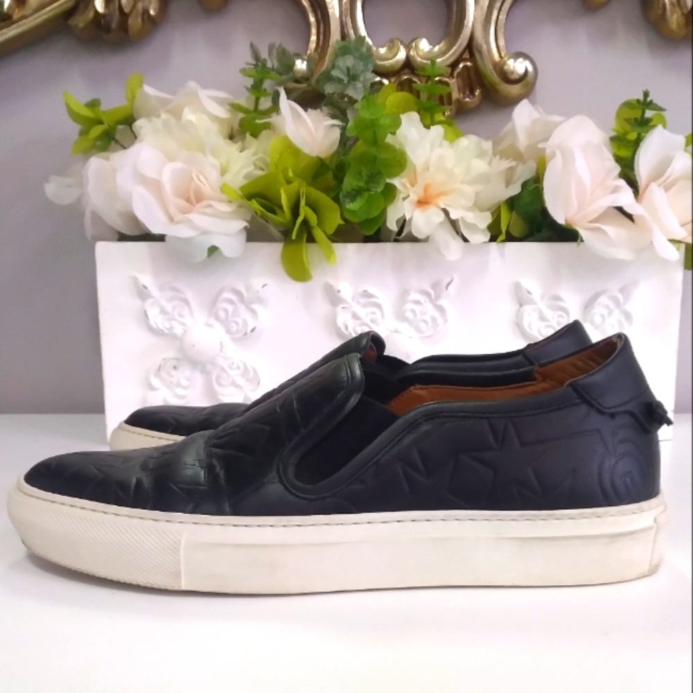 Givenchy star slip on sneakers size 35 US 5 - Picture 5 of 11